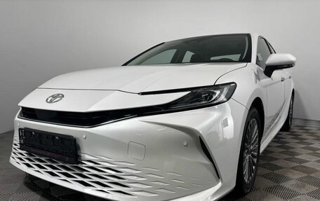 Toyota Camry, 2024 год, 4 900 000 рублей, 2 фотография