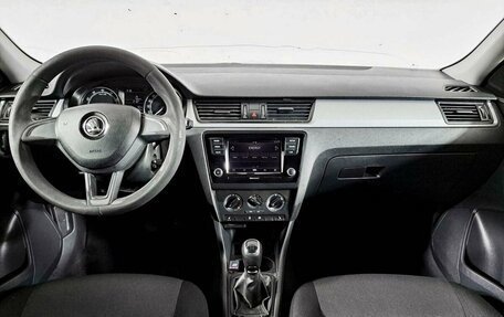 Skoda Rapid I, 2018 год, 1 044 000 рублей, 14 фотография