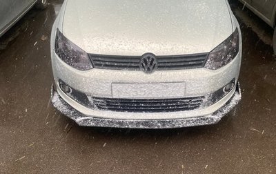 Volkswagen Polo VI (EU Market), 2013 год, 900 000 рублей, 1 фотография