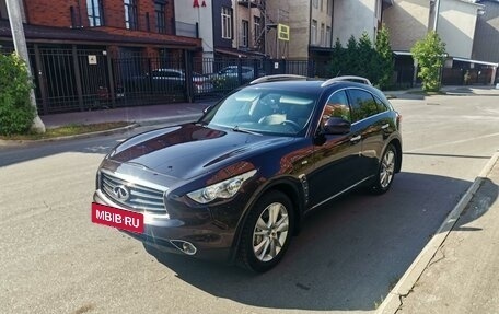 Infiniti FX II, 2012 год, 1 985 000 рублей, 2 фотография