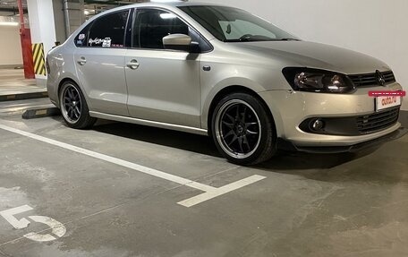 Volkswagen Polo VI (EU Market), 2013 год, 900 000 рублей, 4 фотография