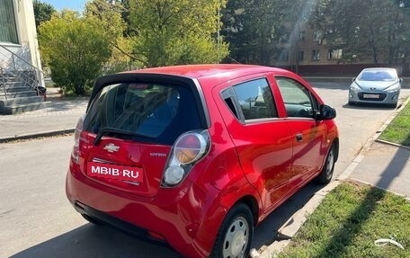 Chevrolet Spark III, 2012 год, 586 000 рублей, 4 фотография