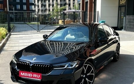 BMW 5 серия, 2021 год, 9 150 000 рублей, 2 фотография