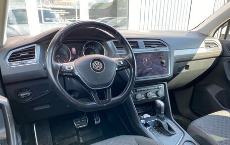 Volkswagen Tiguan II, 2018 год, 2 870 000 рублей, 10 фотография