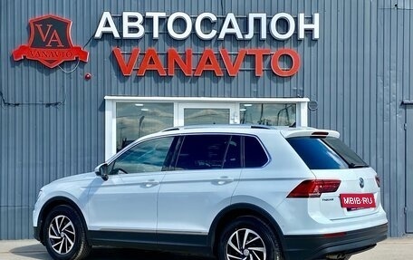 Volkswagen Tiguan II, 2018 год, 2 870 000 рублей, 7 фотография