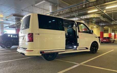 Volkswagen Multivan T6 рестайлинг, 2020 год, 6 950 000 рублей, 10 фотография