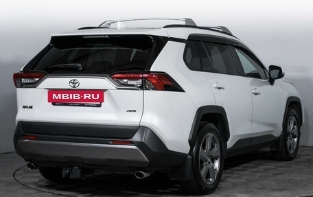 Toyota RAV4, 2020 год, 3 750 000 рублей, 5 фотография