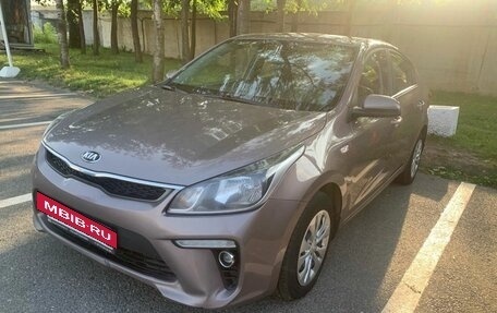 KIA Rio IV, 2018 год, 1 374 000 рублей, 3 фотография