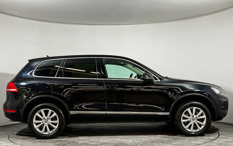 Volkswagen Touareg III, 2011 год, 2 597 000 рублей, 4 фотография