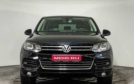 Volkswagen Touareg III, 2011 год, 2 597 000 рублей, 2 фотография