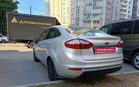 Ford Fiesta, 2015 год, 980 000 рублей, 18 фотография