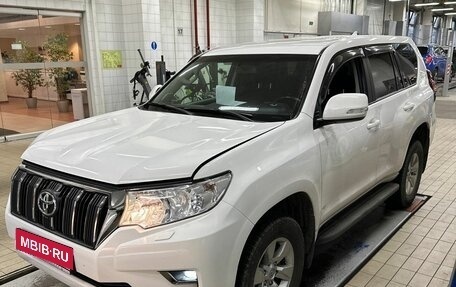 Toyota Land Cruiser Prado 150 рестайлинг 2, 2020 год, 5 250 000 рублей, 7 фотография