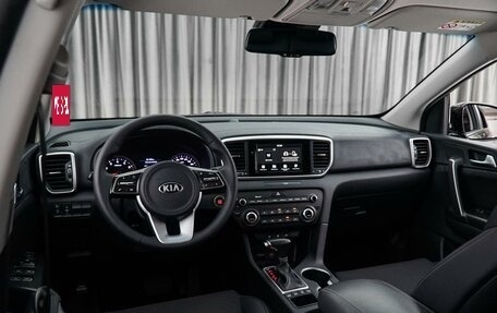 KIA Sportage IV рестайлинг, 2019 год, 2 399 000 рублей, 6 фотография