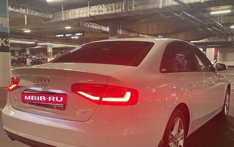 Audi A4, 2015 год, 1 690 000 рублей, 10 фотография