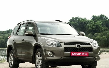 Toyota RAV4, 2011 год, 2 150 000 рублей, 1 фотография