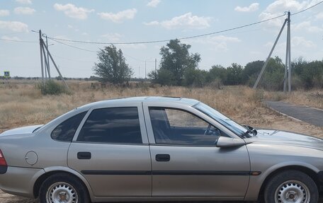 Opel Vectra B рестайлинг, 1998 год, 215 000 рублей, 4 фотография