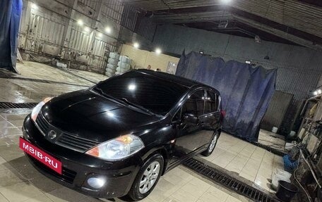 Nissan Tiida, 2010 год, 850 000 рублей, 2 фотография