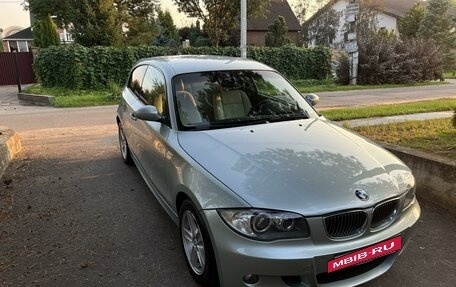 BMW 1 серия, 2008 год, 950 000 рублей, 6 фотография