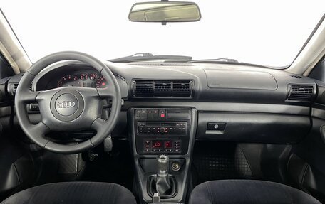 Audi A4, 1998 год, 830 000 рублей, 12 фотография