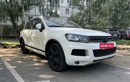 Volkswagen Touareg III, 2010 год, 2 100 000 рублей, 3 фотография