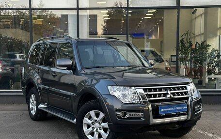 Mitsubishi Pajero IV, 2014 год, 2 895 000 рублей, 3 фотография