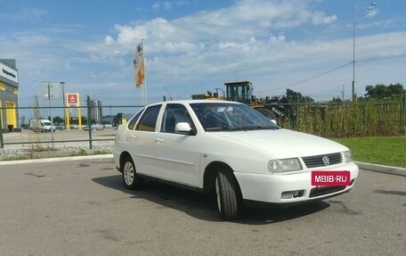 Volkswagen Polo III рестайлинг, 2001 год, 275 000 рублей, 2 фотография