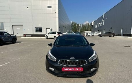 KIA cee'd III, 2013 год, 1 290 000 рублей, 2 фотография