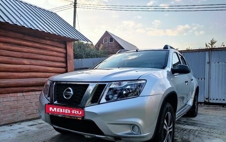 Nissan Terrano III, 2016 год, 1 370 000 рублей, 4 фотография