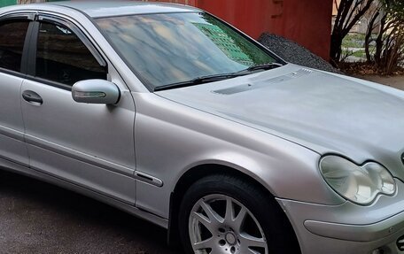 Mercedes-Benz C-Класс, 2004 год, 585 000 рублей, 4 фотография