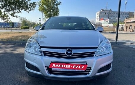 Opel Astra H, 2013 год, 819 900 рублей, 2 фотография