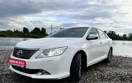 Toyota Camry, 2014 год, 2 130 000 рублей, 2 фотография