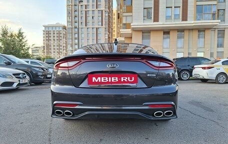 KIA Stinger I, 2018 год, 2 600 000 рублей, 3 фотография