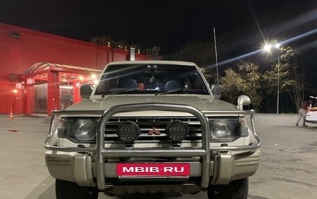 Mitsubishi Pajero III рестайлинг, 1993 год, 890 000 рублей, 2 фотография