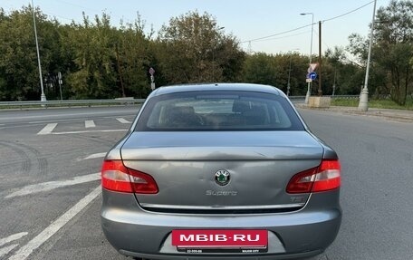 Skoda Superb III рестайлинг, 2010 год, 650 000 рублей, 8 фотография