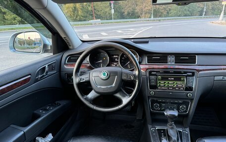 Skoda Superb III рестайлинг, 2010 год, 650 000 рублей, 14 фотография