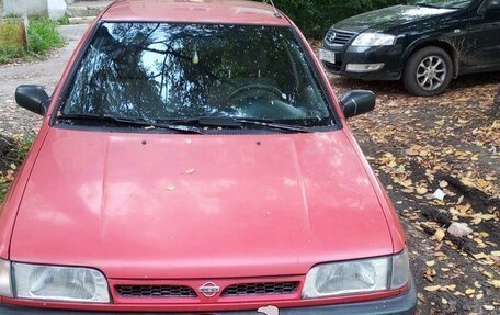 Nissan Sunny N14, 1992 год, 250 000 рублей, 1 фотография