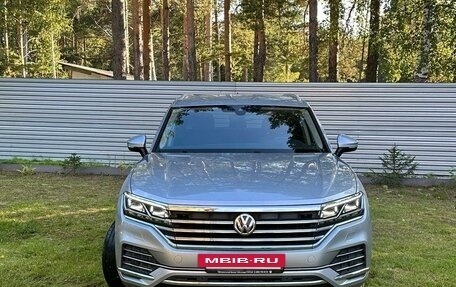 Volkswagen Touareg III, 2018 год, 5 700 000 рублей, 5 фотография