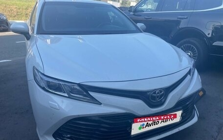 Toyota Camry, 2019 год, 2 897 000 рублей, 3 фотография