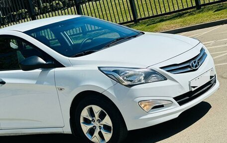 Hyundai Solaris II рестайлинг, 2015 год, 949 000 рублей, 1 фотография