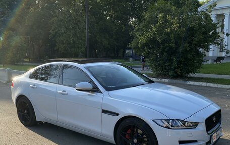 Jaguar XE I рестайлинг, 2015 год, 2 290 000 рублей, 5 фотография