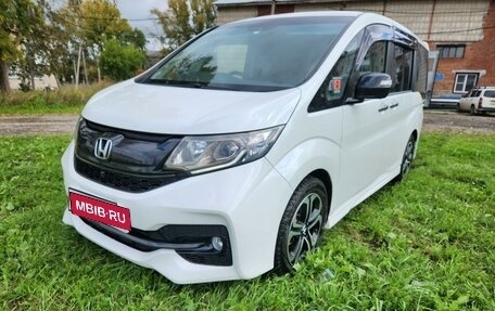 Honda Stepwgn IV, 2015 год, 1 850 000 рублей, 1 фотография