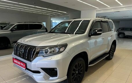 Toyota Land Cruiser Prado 150 рестайлинг 2, 2021 год, 6 900 000 рублей, 1 фотография