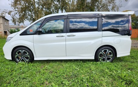 Honda Stepwgn IV, 2015 год, 1 850 000 рублей, 6 фотография