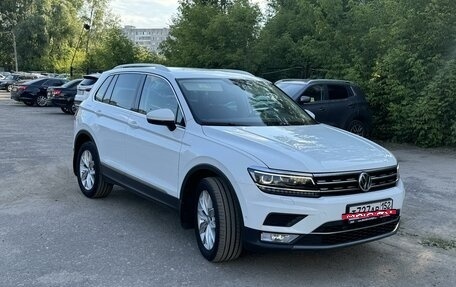 Volkswagen Tiguan II, 2017 год, 3 100 000 рублей, 2 фотография