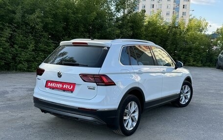 Volkswagen Tiguan II, 2017 год, 3 100 000 рублей, 3 фотография