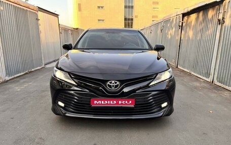 Toyota Camry, 2018 год, 2 720 000 рублей, 1 фотография