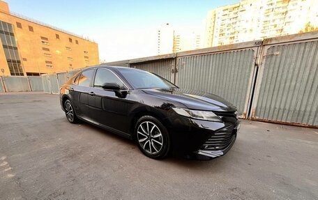 Toyota Camry, 2018 год, 2 720 000 рублей, 4 фотография