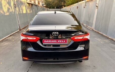 Toyota Camry, 2018 год, 2 720 000 рублей, 2 фотография