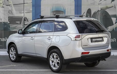 Mitsubishi Outlander III рестайлинг 3, 2013 год, 1 829 000 рублей, 2 фотография