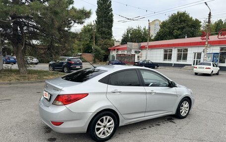 Hyundai Solaris II рестайлинг, 2011 год, 980 000 рублей, 3 фотография